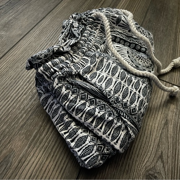 Booty shorts - Picture 5 of 5